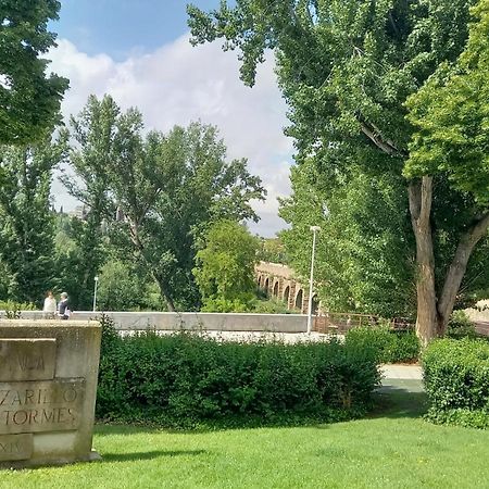 Increible Apartamento Frente Al Puente Romano Salamanca Exterior foto