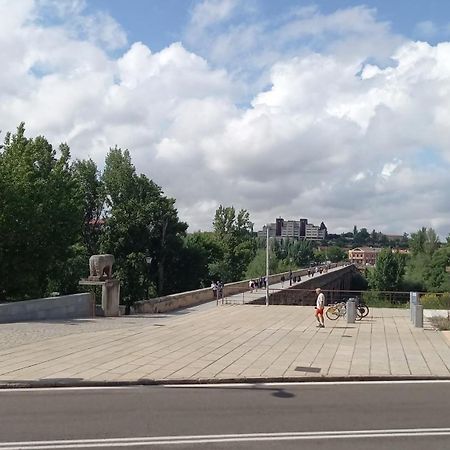 Increible Apartamento Frente Al Puente Romano Salamanca Exterior foto